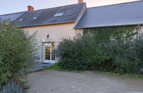 Vennecy Cottage | Gite Vennecy, 3 bedrooms, 5 persons