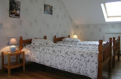 Verneix Cottage | Gite Verneix, 3 bedrooms, 6 persons