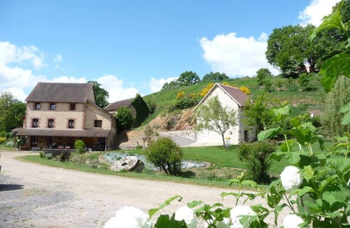 Vernusse Cottage | Gite Vernusse, 5 bedrooms, 12 persons