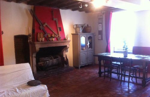 Chamoux House | Gite Vezelay