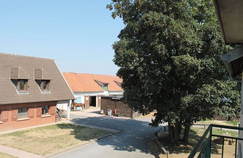 Bertaucourt-Epourdon House | Gite Viges 2