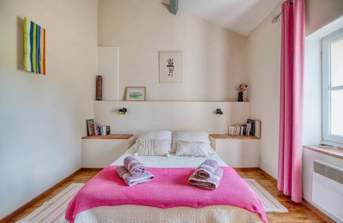 Salleles-Cabardes Cottage | Gite Vignes- Gite 6 - 8 people