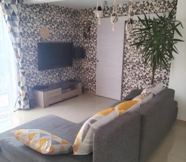 Bussieres (Yonne) House | Gite Villarnoux