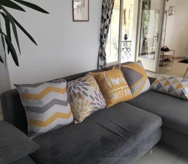 Bussieres (Yonne) House | Gite Villarnoux