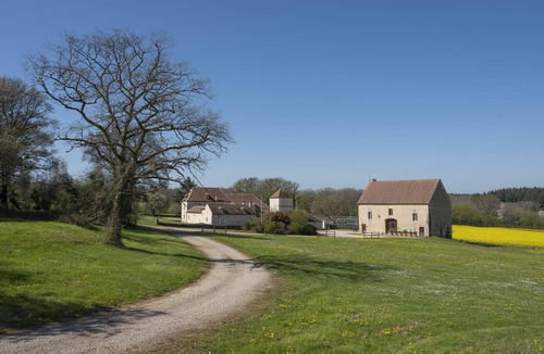 Asquins House | Gite Viola