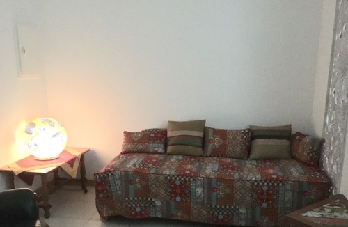 Saint-Julien-de-Peyrolas House | Gite with private courtyard not overlooked