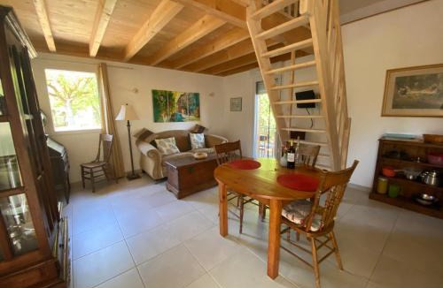 Valojoulx House | Gite Wildflower Lane