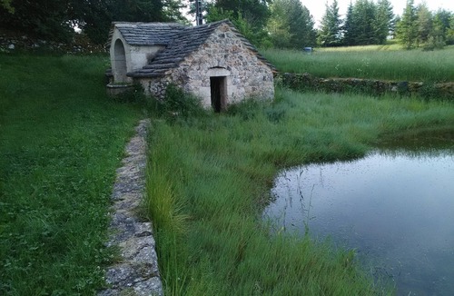 Veyreau Cottage | Gîte with 2 bathrooms on the Causse Noir, above the Tarn gorges