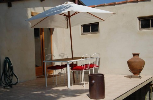 Bazian House | Gîte with great views