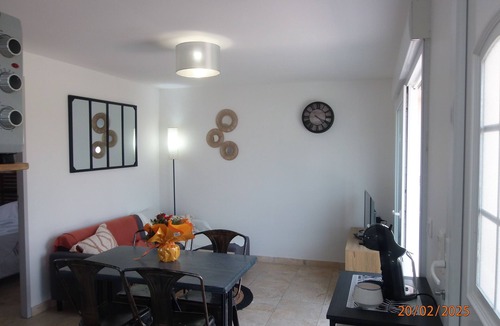 Reaup-Lisse Cottage | Gîte with heated swimming pool