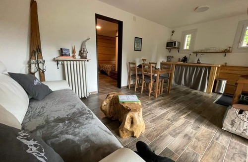 Greolieres House | Gite with private garden (SPA optional)