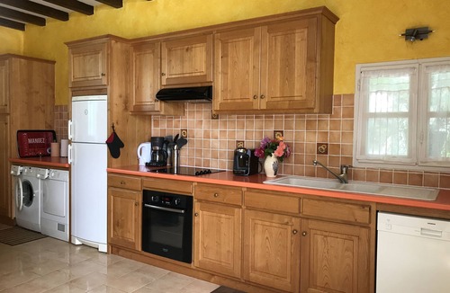 Prignac Cottage | Gite with private heated pool