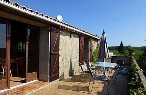 Le Somail House | Gite With Private Pool And Vineyard Views on Canal du Midi