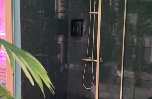 Landrethun-le-Nord House | Gite with SPA & Private SAUNA "Murano Gold