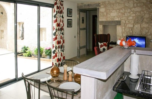 Saint Maurin House | Gîte with swimming pool and park garden