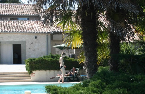 Saint Maurin House | Gîte with swimming pool and park garden