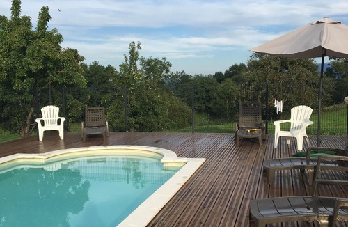 Camarade Cottage | Gîte with swimming pool and view of the Pyrenees
