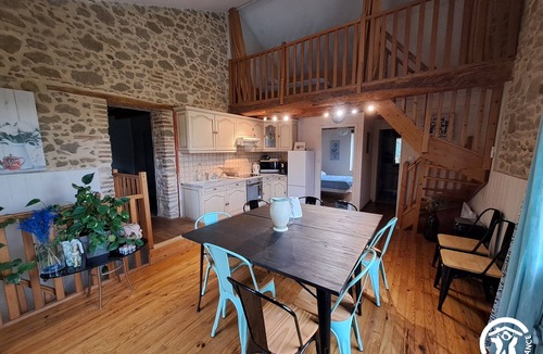 Graulhet Apartment | Gîte with swimming pool and pets