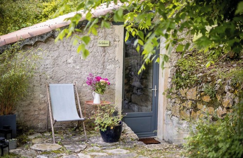 Belveze House | Gîte with swimming pool + Cabane Insolite - 6 to 8 people - Quiet -Nature
