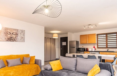 Bruguieres House | GiteLesTournesols 3ch,4lits3Queen size clim parking jardin wifi Toulouse blagnac