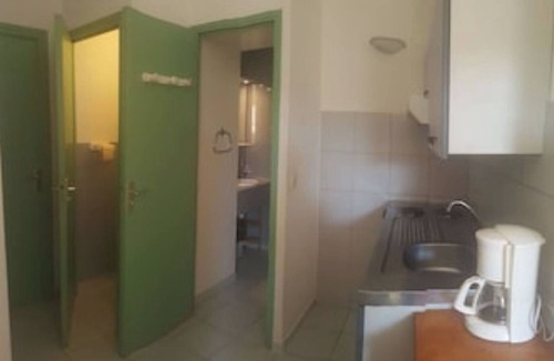 Tauriers Cottage | GITES (AIR-CONDITIONED) WITH SHARED POOL TAURIERS