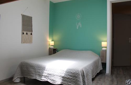 Saint-Sylvestre-sur-Lot Apartment | GITES CLODEGUY No 2