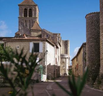 Chauvigny Apartment | Gites De la Cour au Grenier