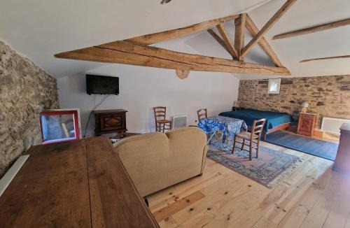 Sevremont House | Gites De La Brunière