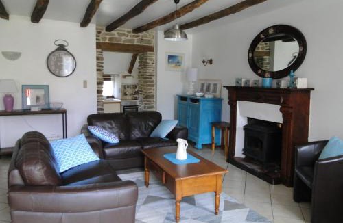 Plouguenast House | Gites de la Motte Parent