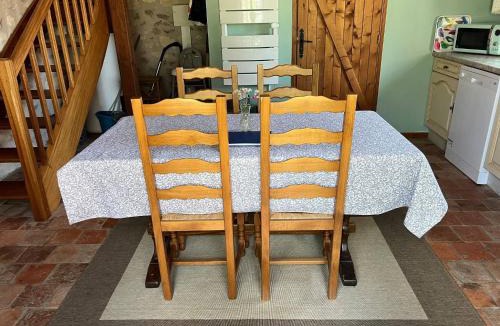 Le-Petit-Pressigny House | Gites de La Richardire - The Pigeonnier