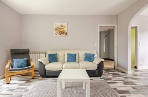 Chevanceaux House | Gites De Le Camus