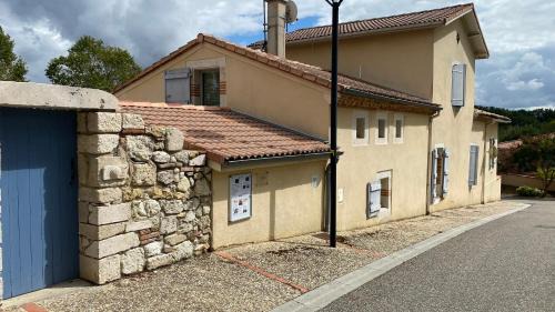 Auvillar Bed & Breakfast | Gites de Marchet