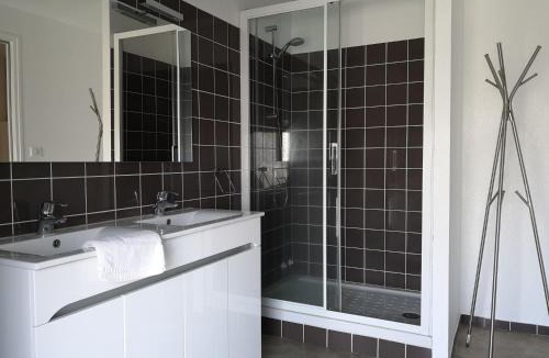 Riom-es-Montagnes House | Gites et camping le Sédour