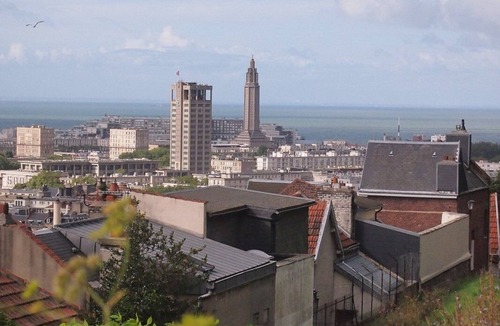 Anatole France Danton Apartment | Gites Havrais - Sainte Anne - Old Center - Apartment with garden