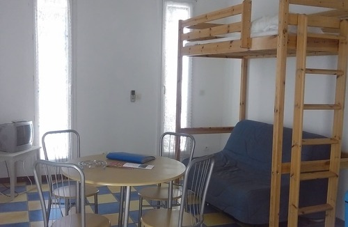 Vingrau Cottage | GITES IN A NATURAL ENVIRONMENT