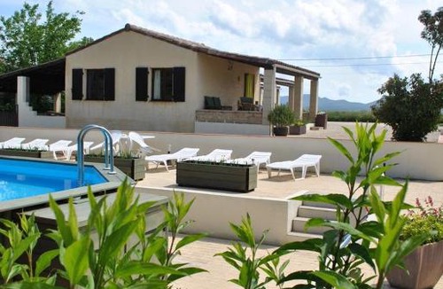 Banne House | Gites Le Soleil Souriant