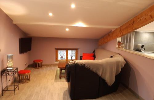 Jasseron Apartment | GITES LES MAISONS ROUGES