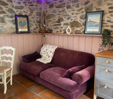 Aleu House | Gites Libellule at Auberge de l'Arac, Bar, Restaurant