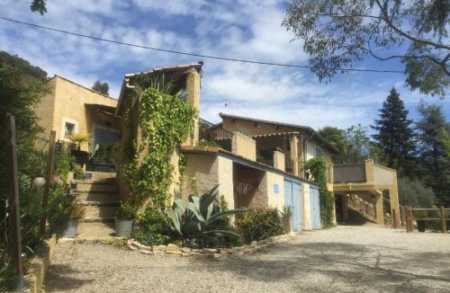 Villeneuve Apartment | Gites Mas Du Cadranier