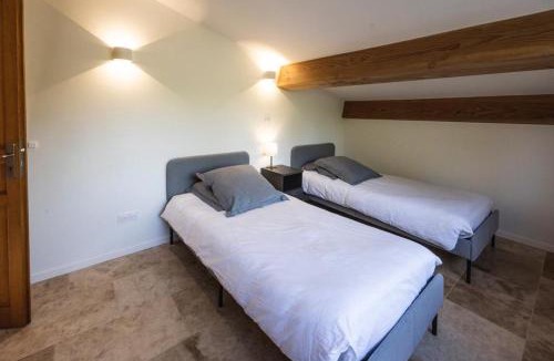 Saint-Etienne-du-Gres Villa | Gites notre dame du château