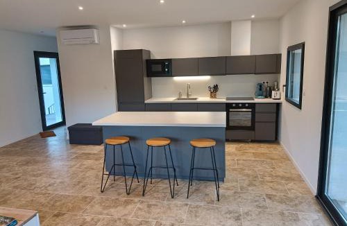 Saint-Etienne-du-Gres Villa | Gites notre dame du château