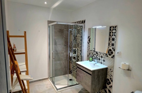 Omessa House | gites o fil de l'eau