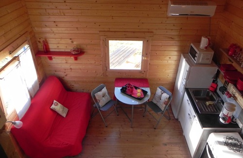 Saint-Paulet Ski Chalet | Gîtes Villa Caline 1 for 2 adults and 3 children max, private swimming pool