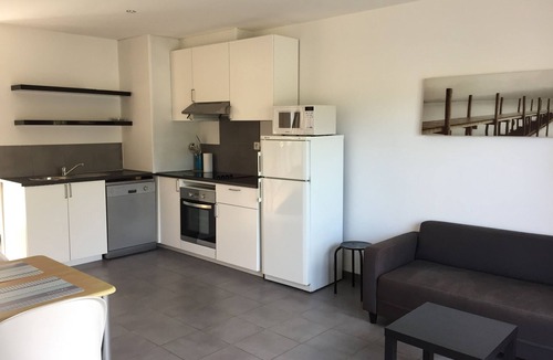 Les Vans House | GiVans, gites of 60m², heated pool, panoramic view