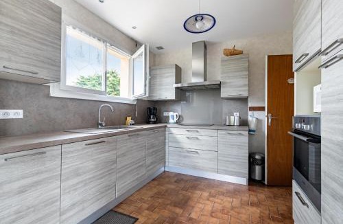 Givrand House | Givrand - maison vendéenne avec jardin pour 6