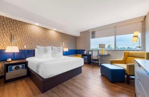 Ottawa Division Hotel | GLō Best Western Kanata Ottawa West