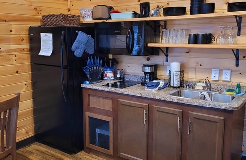 Howell Cabin | Glacier Chalet Cottage