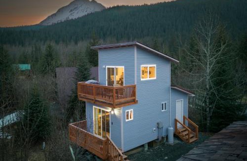 Bear Creek House | Glacier Creek Cabins