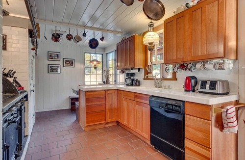 Tahoe National Forest House | Glacier Gap River Chalet