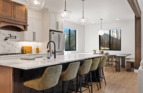 Columbia Falls House | Glacier Gathering Grounds - Sweeping Mountain Views!